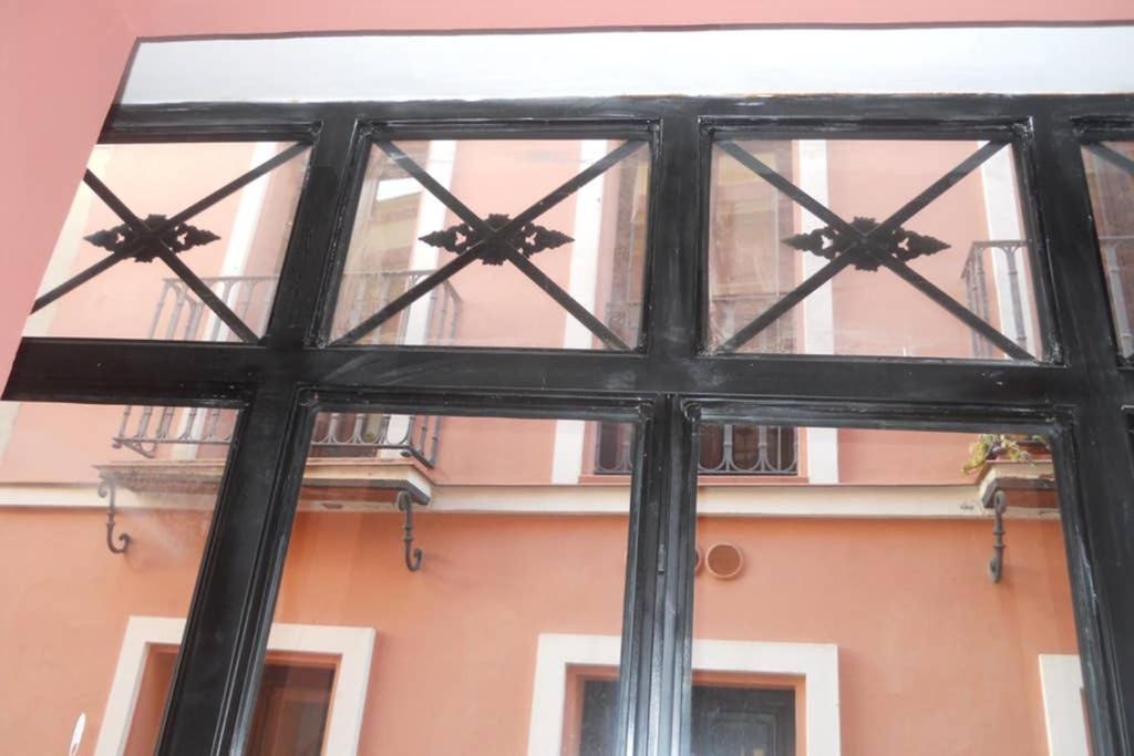 Cheap & Chic In The Center Of Sevilla 外观 照片